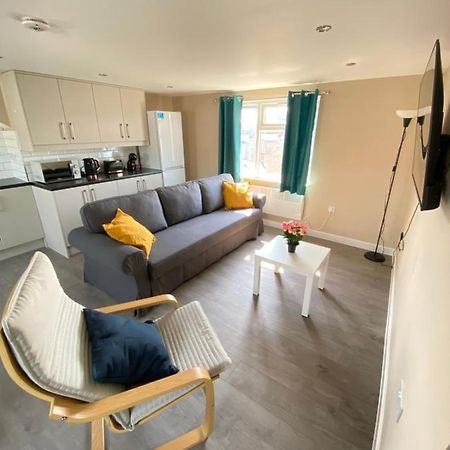 Stunning 1 Bedroom Flat In Wood Green London Kültér fotó