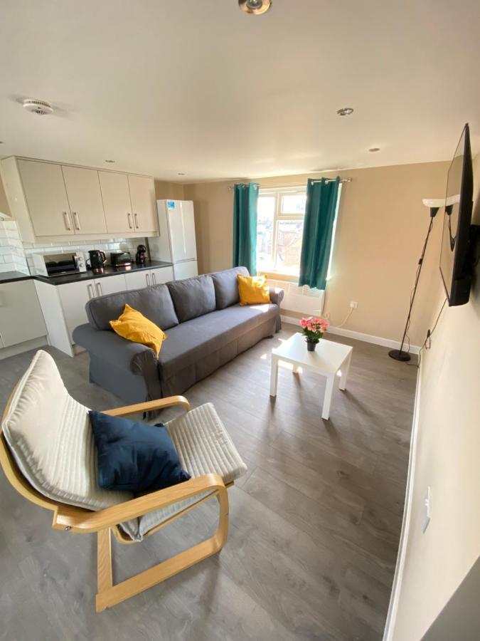 Stunning 1 Bedroom Flat In Wood Green London Kültér fotó