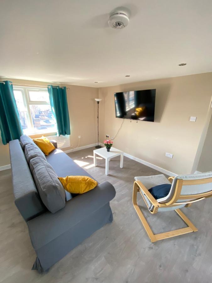Stunning 1 Bedroom Flat In Wood Green London Kültér fotó
